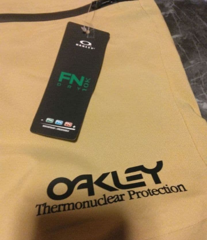 新品 OAKLEY XL スノーボード スキー ウエア パンツ