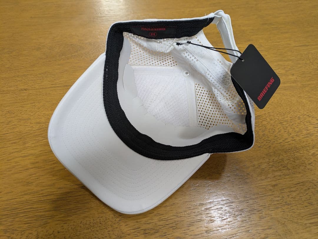 BRIEFING ホワイトキャップ　メッシュ　 新品タグ付き　ブリーフィング