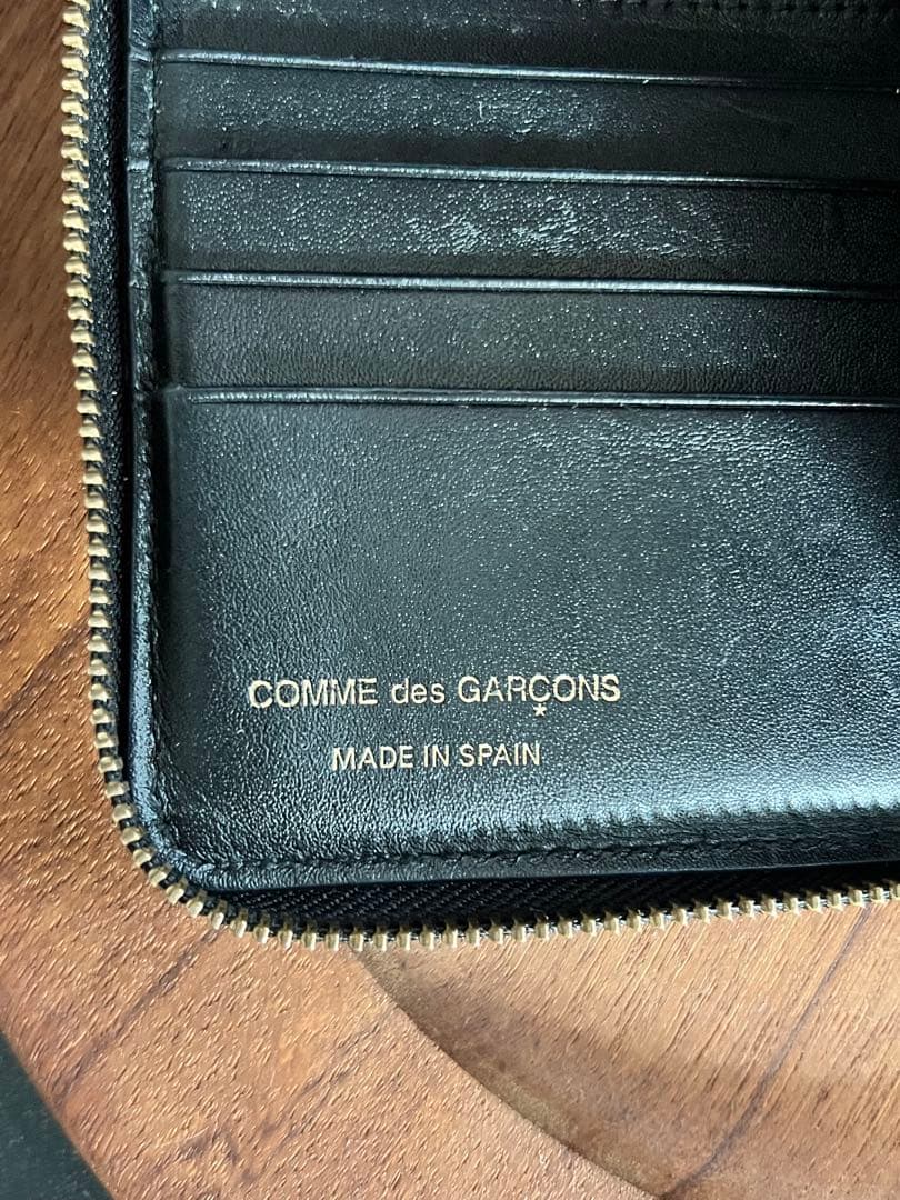 【箱付き】COMME des GARÇONS ブラック二つ折り財布