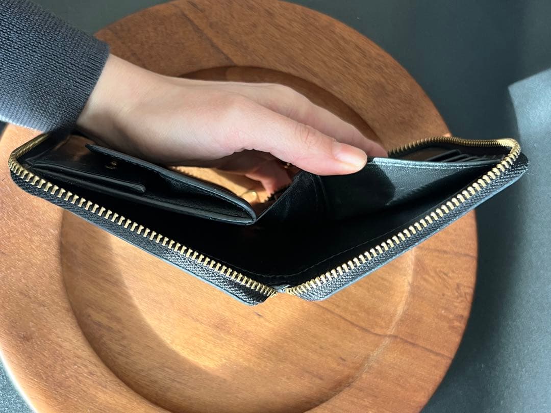 【箱付き】COMME des GARÇONS ブラック二つ折り財布
