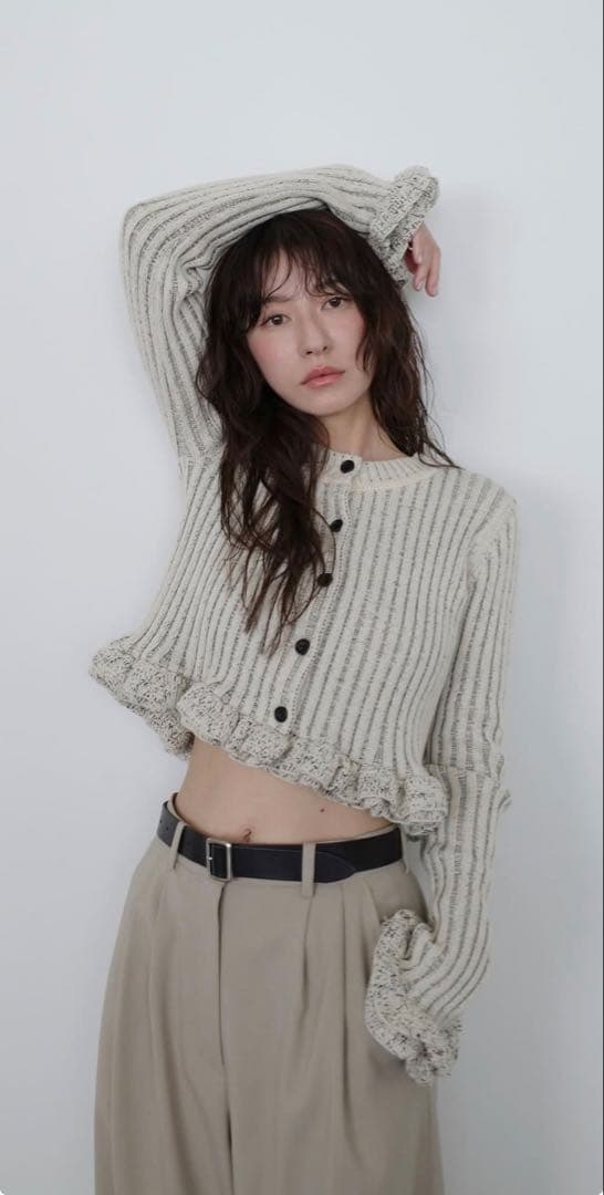 新品CLANE W FACE SHORT FRILLED KNIT TOPS