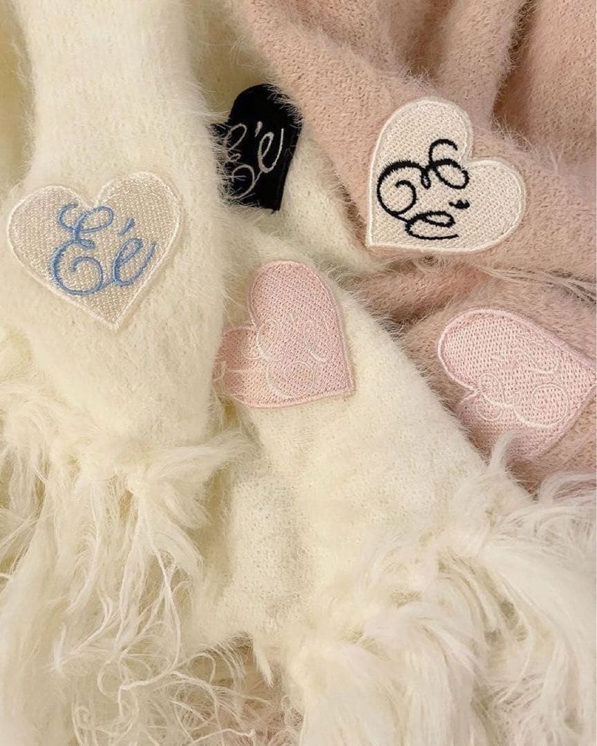 epine Éé mohair fringe muffler
