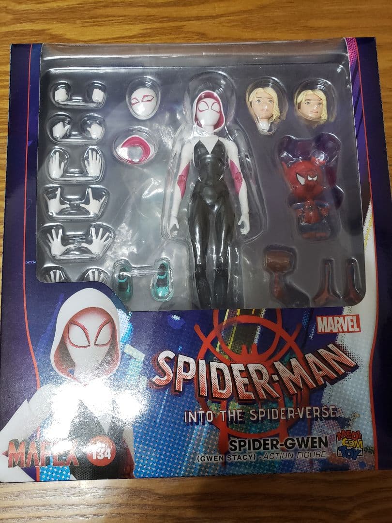 MAFEX スパイダーグウェン No.134 フィギュア スパイダーバース