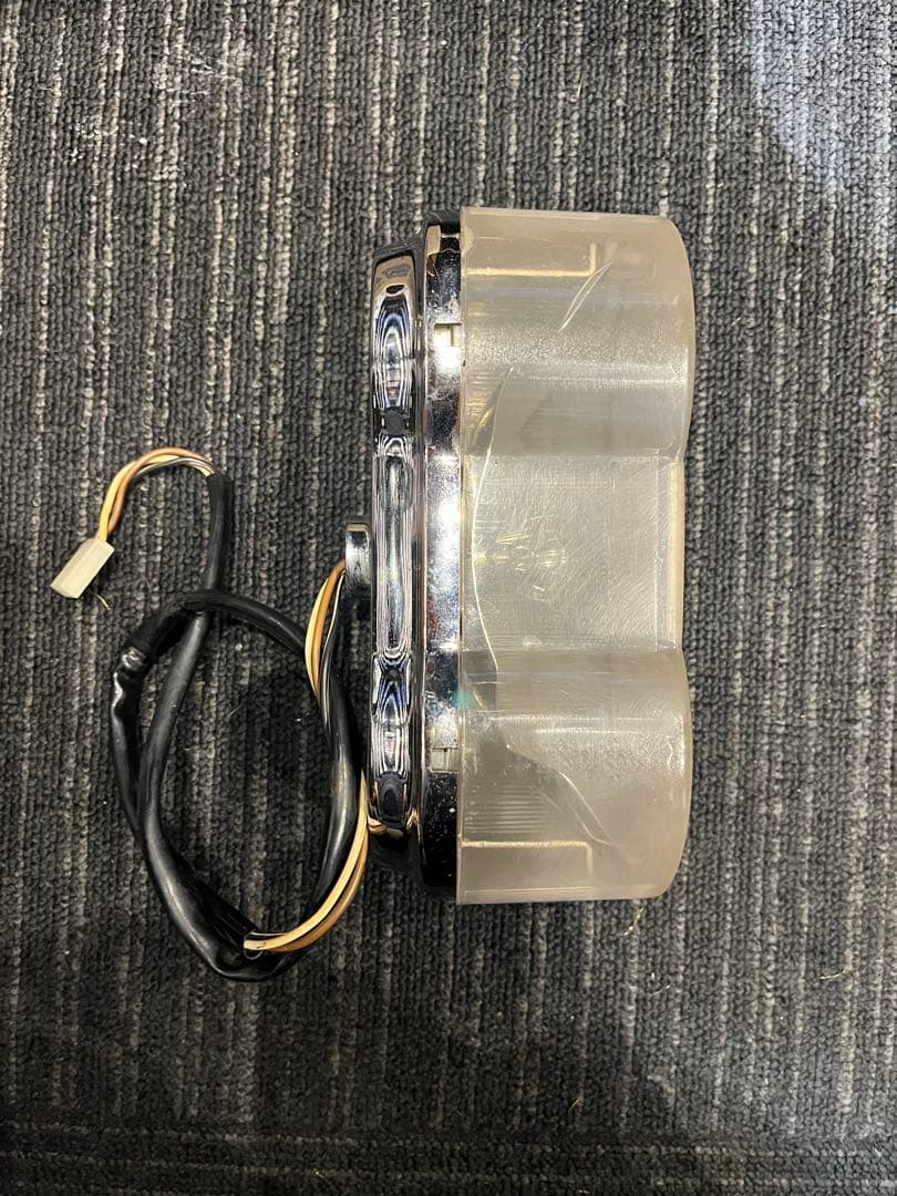gt380テールランプASSY 金玉テール　1灯式