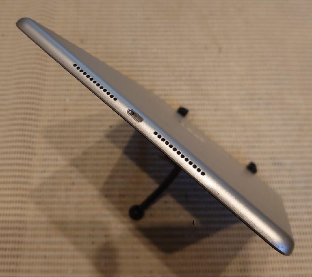 完動品iPad第9世代(A2602)本体64GBシルバー送料込3QYJ7