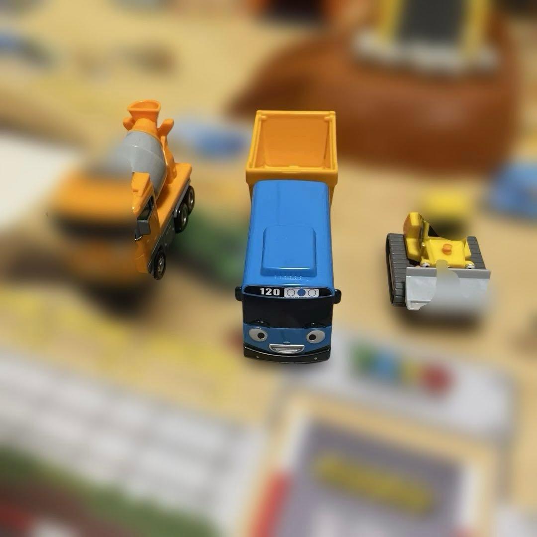 Tayo 力持ち建設現場プレイセット ミニカー2つ付き
