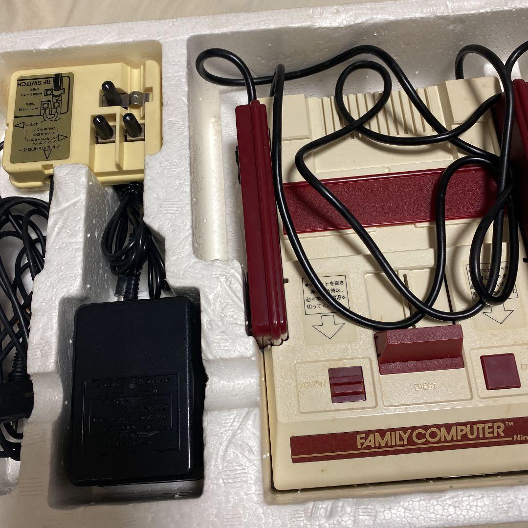 ファミコン　取扱説明書付き　箱付き