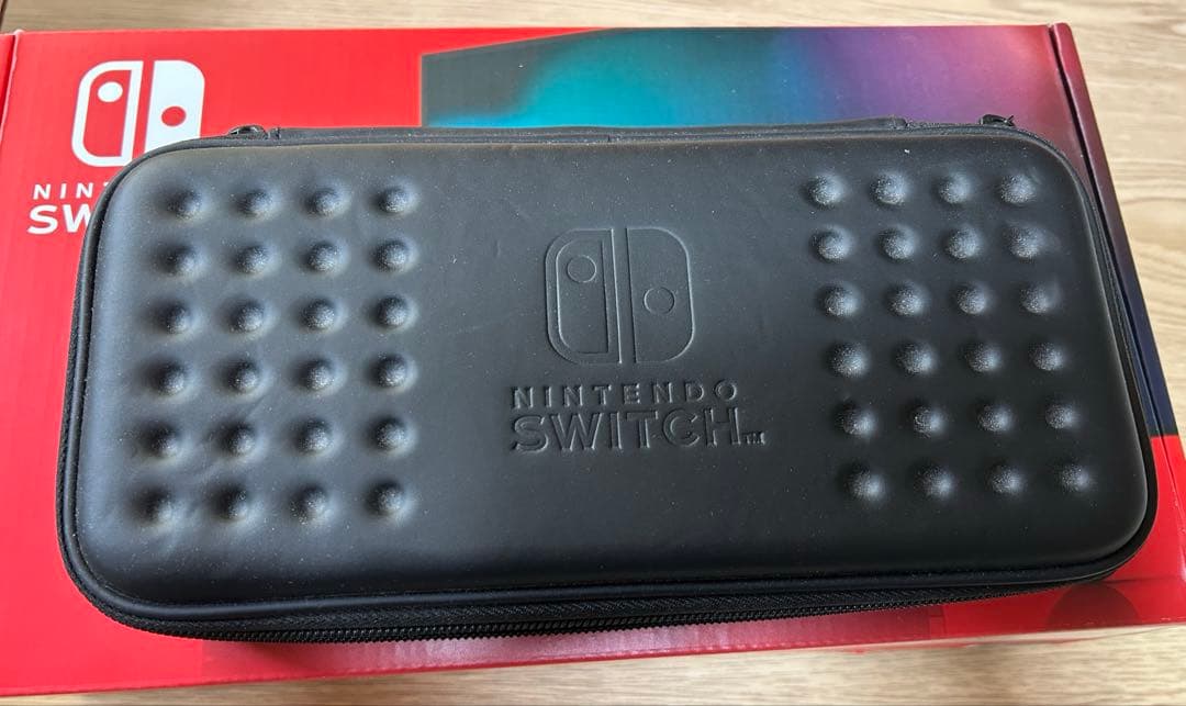 Nintendo Switch 本体箱付き➕ハードケース付き