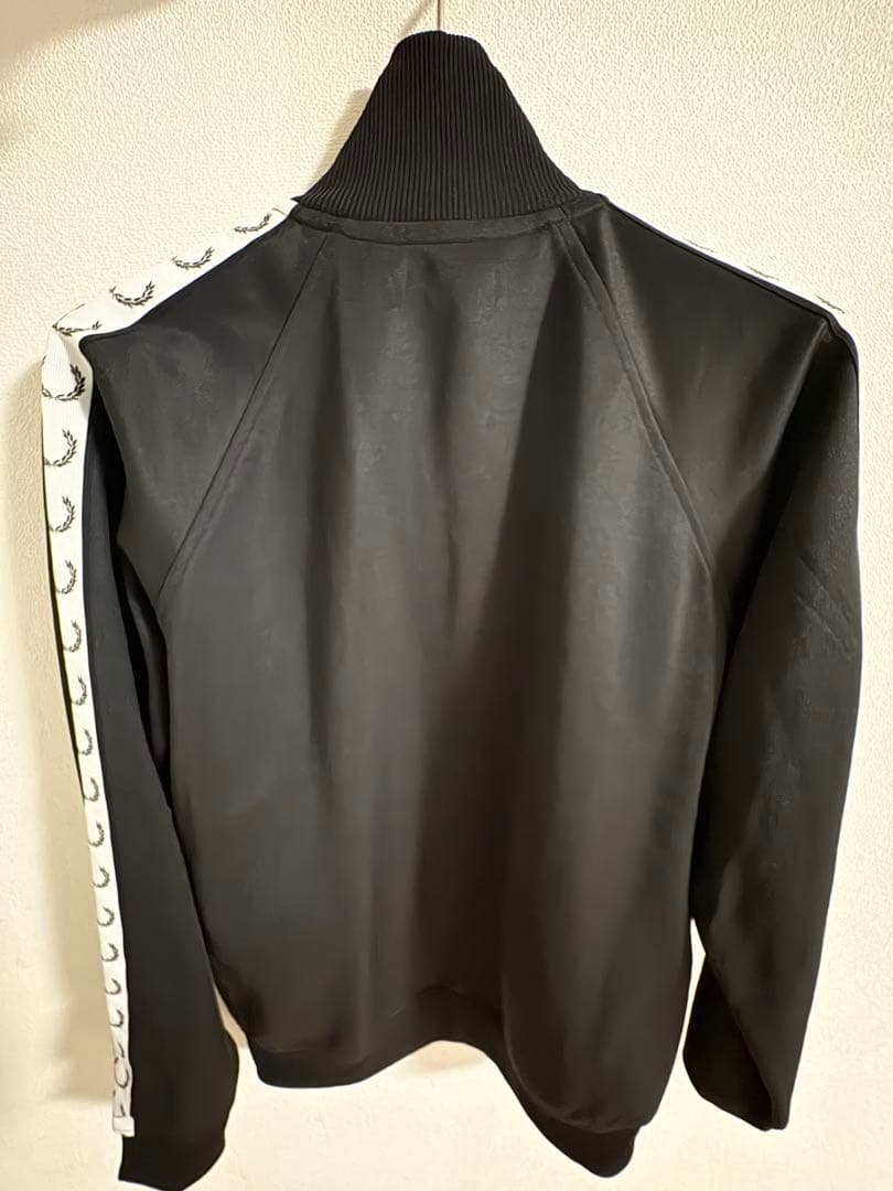 FRED PERRY トラックジャケット