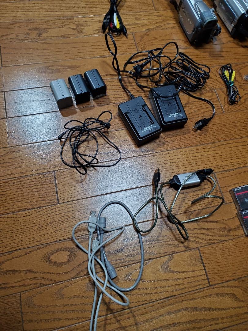 victor mini dv ビデオカメラ　ジャンクと稼働品