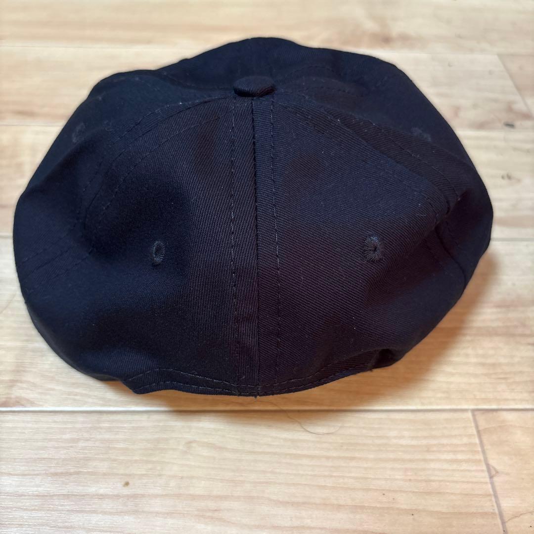 黒の刺繍ロゴベースボールキャップ　SEE SEE