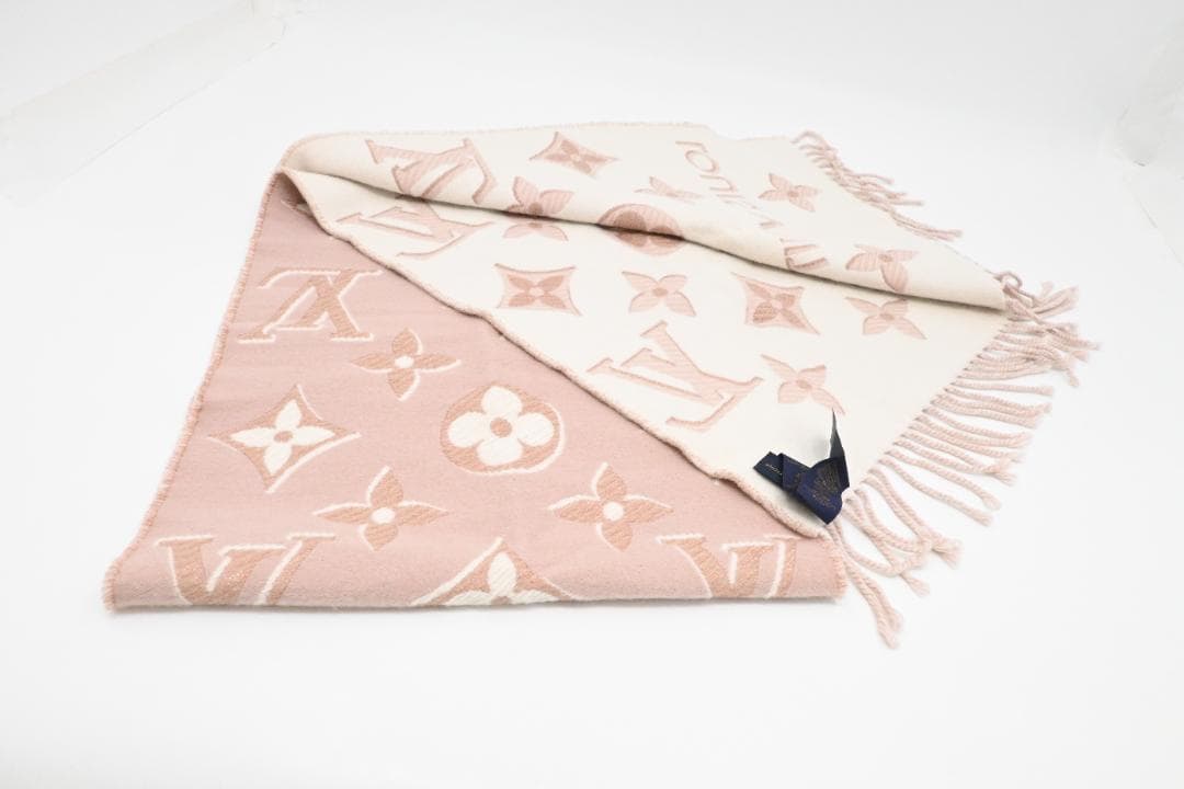 【冬限定】LouisVuitton　ヴィトン　マフラー　ピンク　女性　レディース