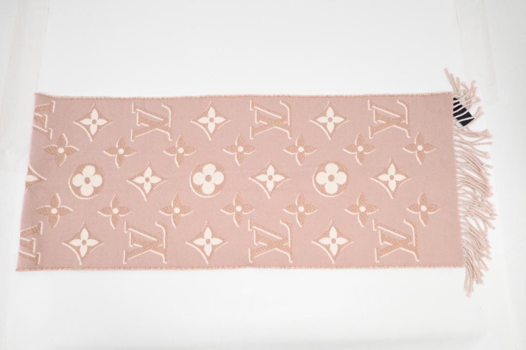【冬限定】LouisVuitton　ヴィトン　マフラー　ピンク　女性　レディース