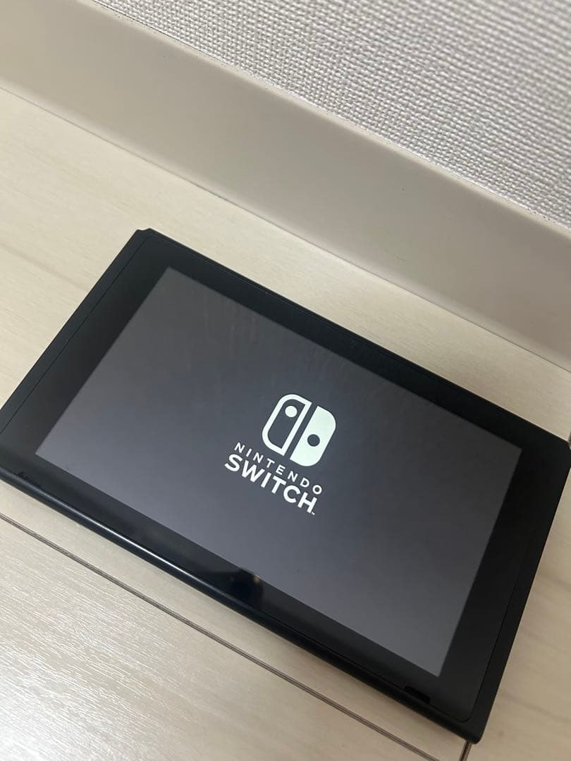 進*一様 Nintendo Switch 本体