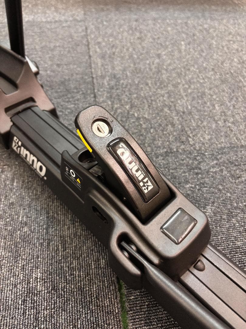 INNO INA389 イノー サイクルキャリア タイヤホールド 送料込み