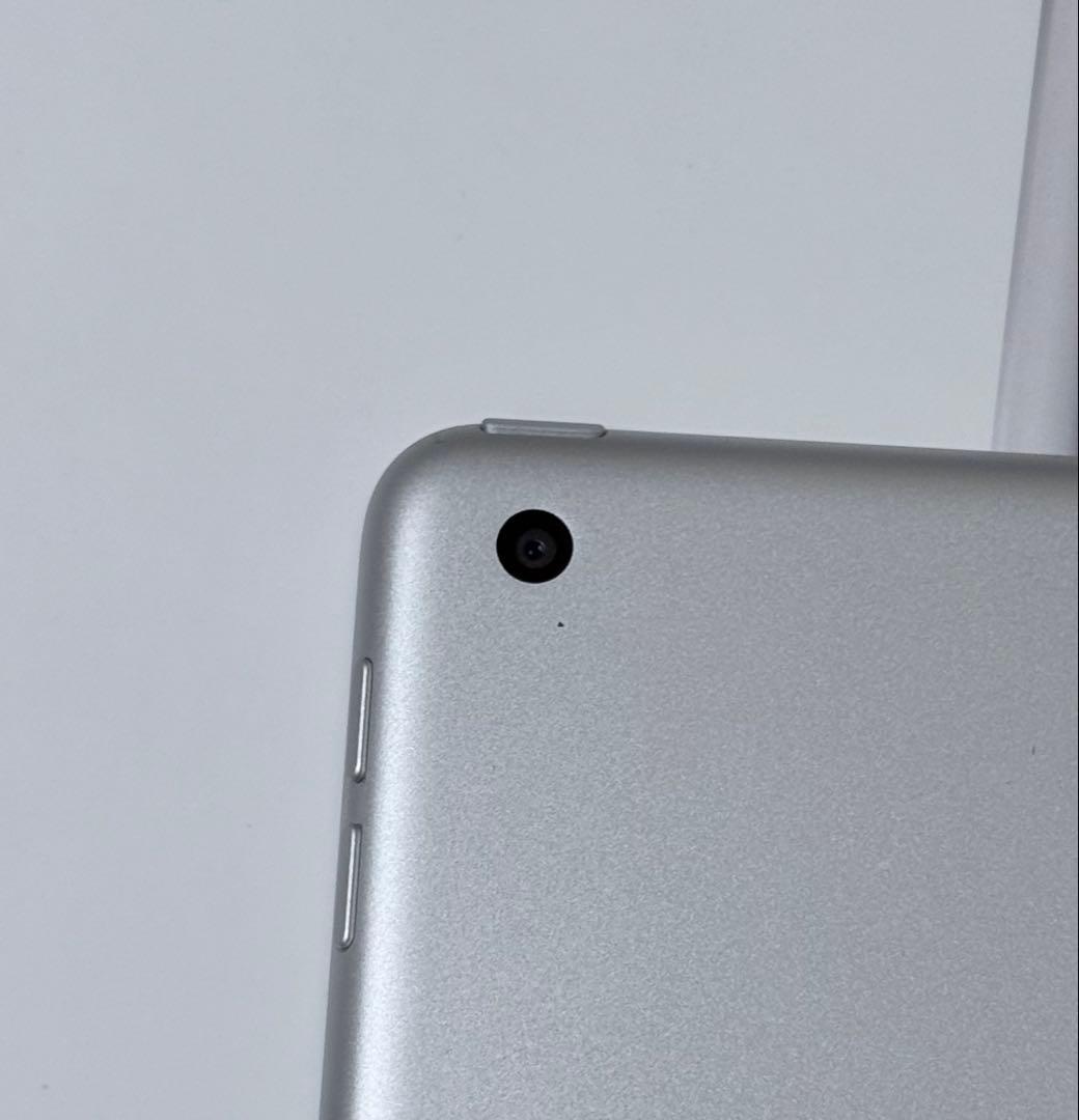 Apple iPad 第9世代 64GB シルバー Wi-Fiモデル