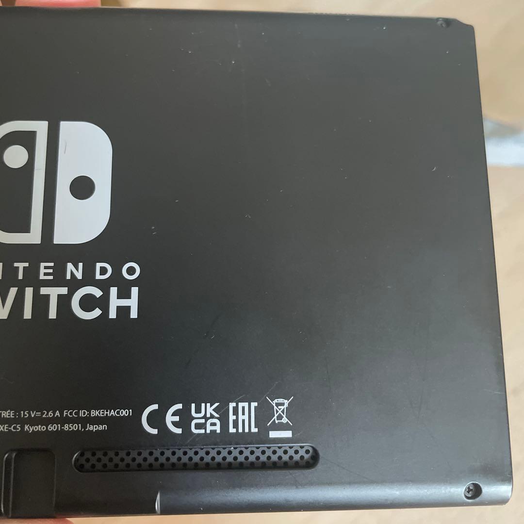 Nintendo Switch 本体 + ゲームカード6枚