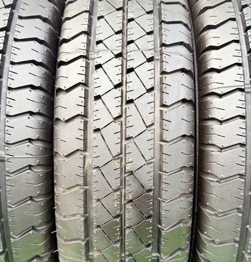 イボ付きグッドイヤー カーゴプロ．195/80R15.18〜20年製．4本セット