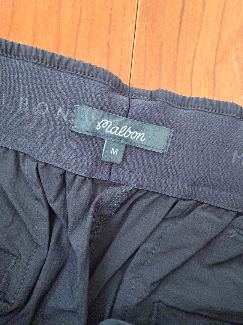 Malbon ブラックショートパンツ