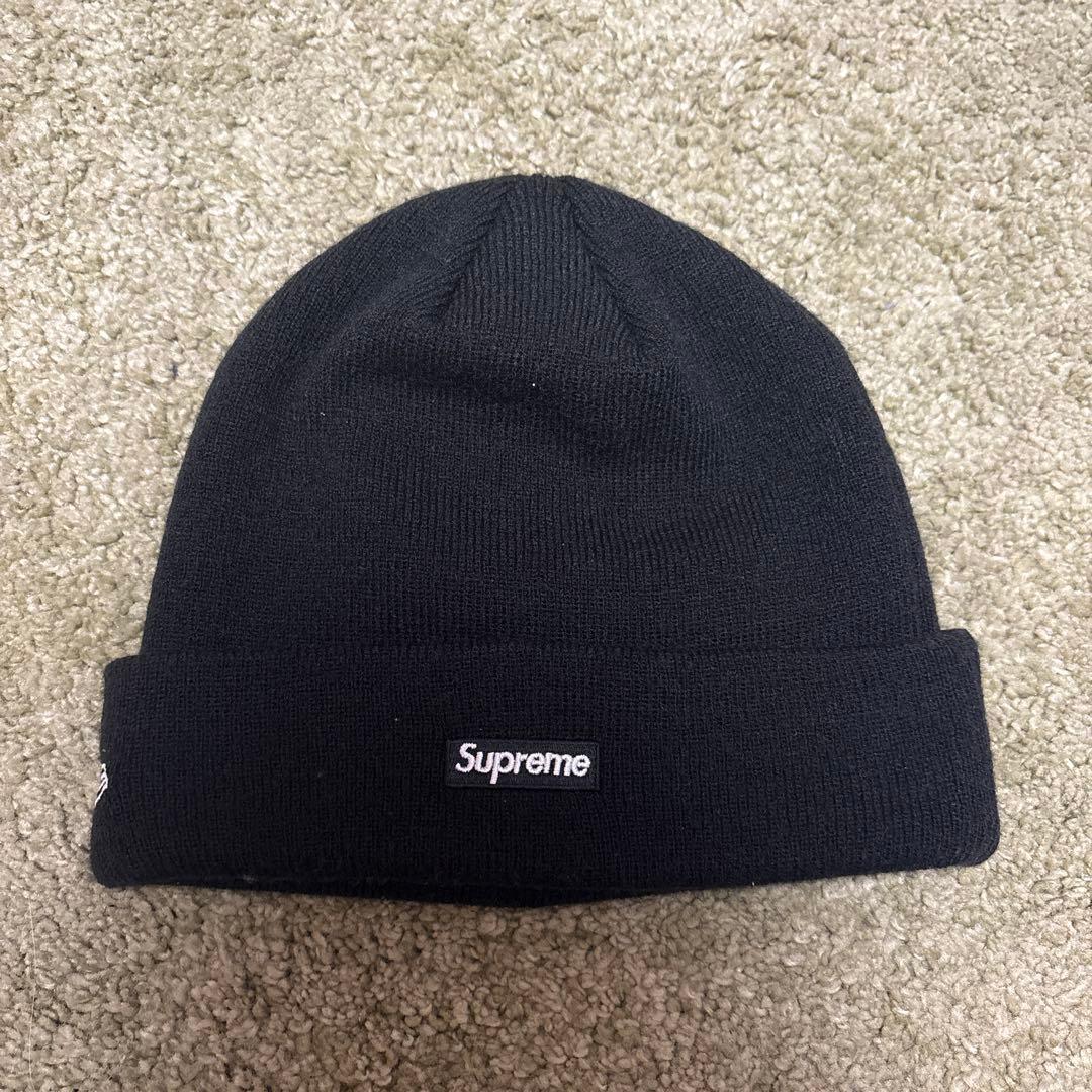 美品　Supreme ニット帽 Sロゴ　黒　ピンク