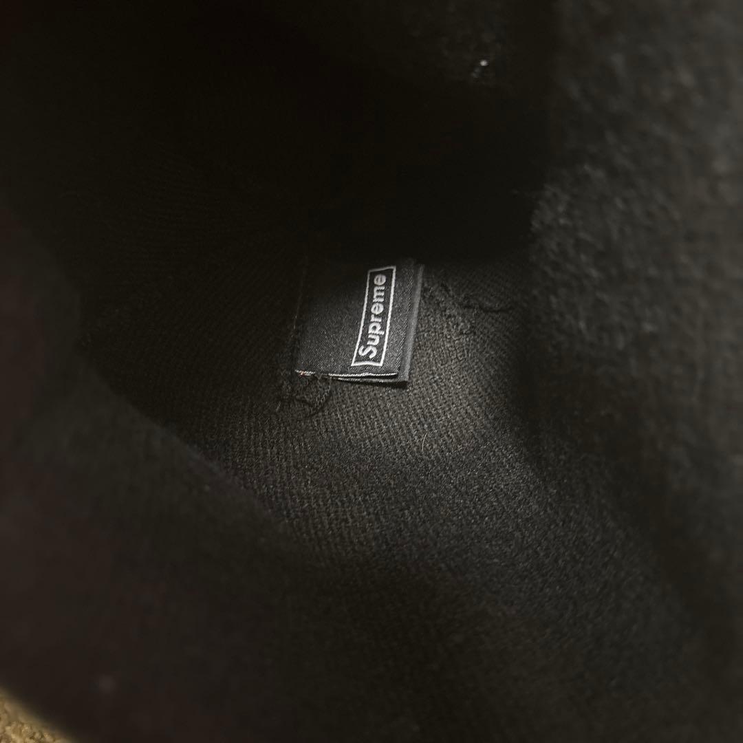 美品　Supreme ニット帽 Sロゴ　黒　ピンク