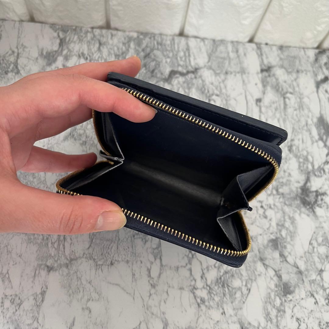 美品 GIVENCHY ジバンシィ レザー 二つ折り財布 ミニ財布
