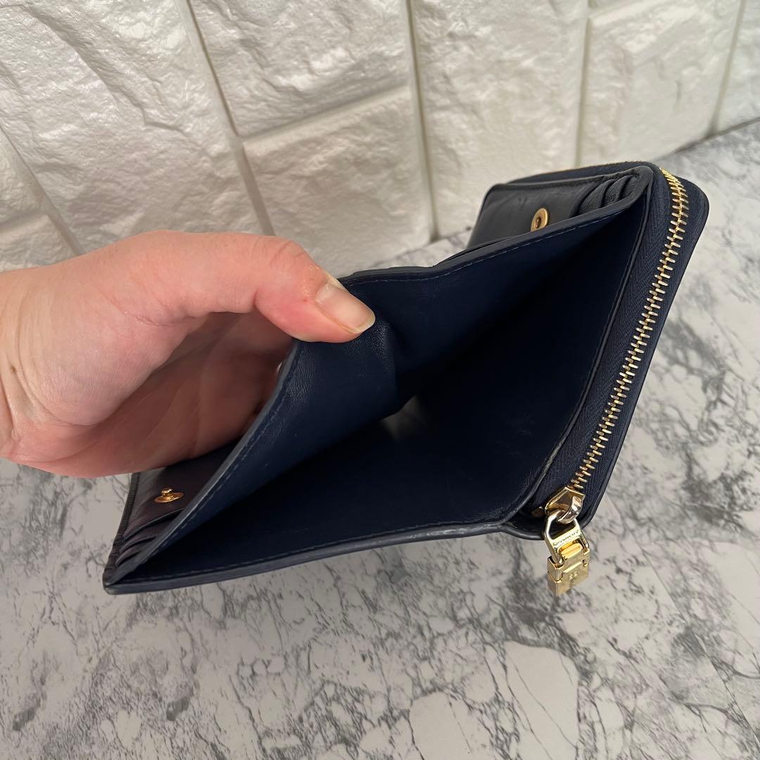 美品 GIVENCHY ジバンシィ レザー 二つ折り財布 ミニ財布