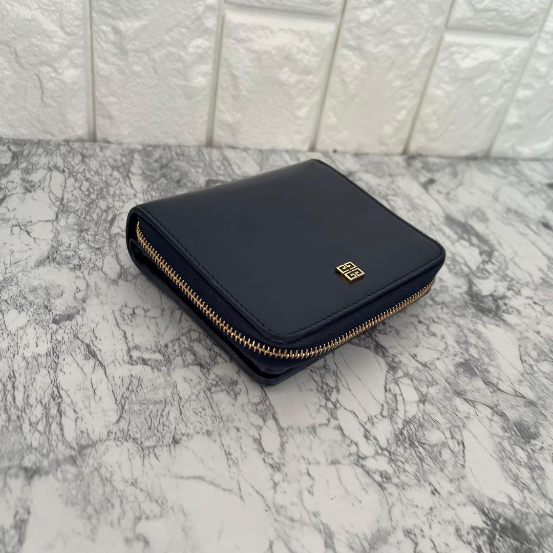 美品 GIVENCHY ジバンシィ レザー 二つ折り財布 ミニ財布