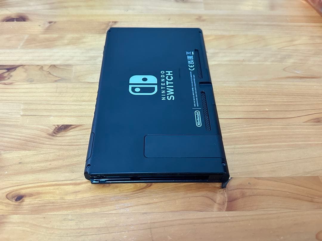 【良品】Nintendo Switch 本体のみ 2024年