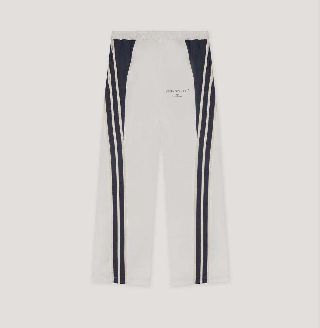 く*ー様 【完売品】LYFTセットアップホワイト アイボリー