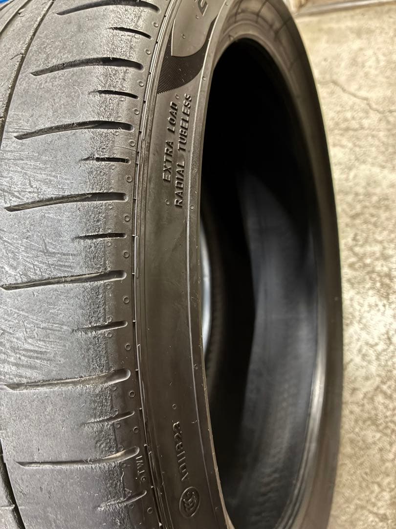 ま*ん様 ピレリ　P-ZERO 245/35ZR19 2023年　パンク歴なし
