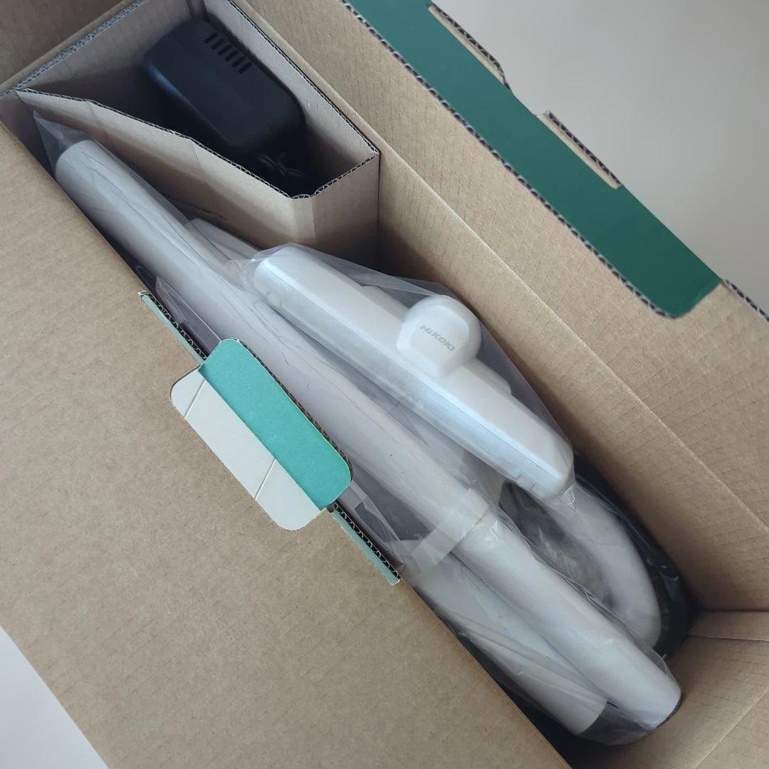 新品未使用★ハイコーキ軽量コードレス掃除機＆ラウンドブラシセット