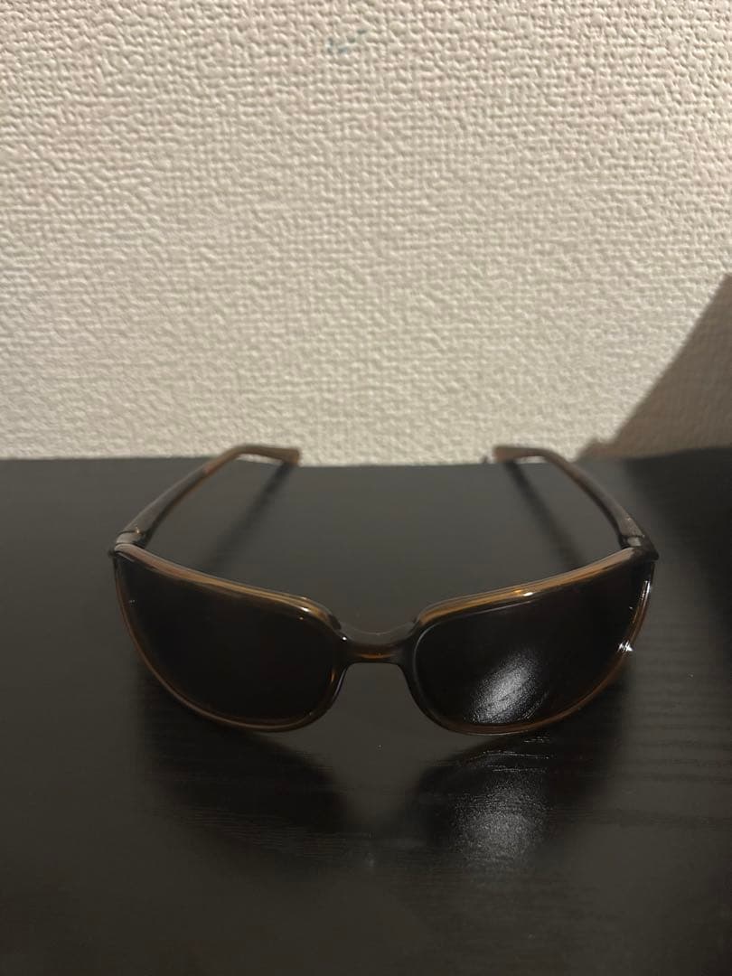 PRADA 2000sサングラス　io着用