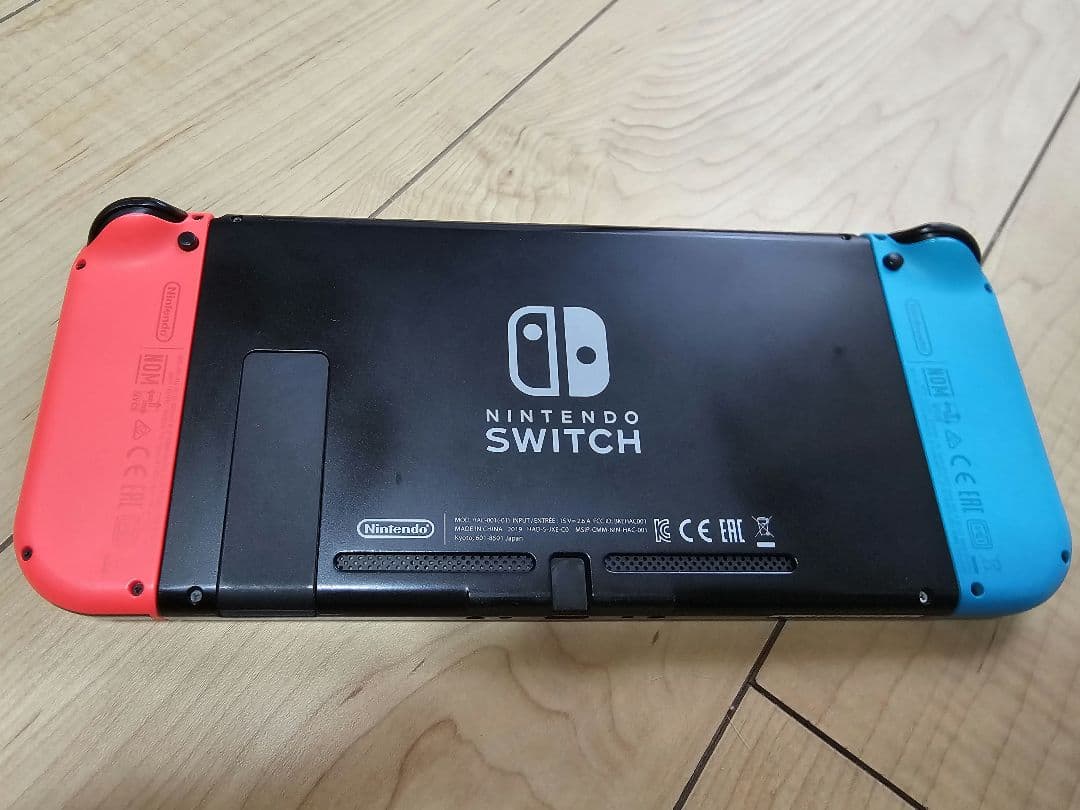 ​【豪華ソフト7本セット】Nintendo Switch 本体（液晶美品・箱なし