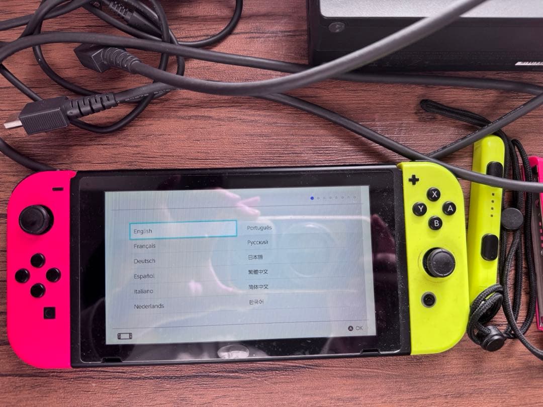 Nintendo Switch 本体・ジョイコン※通電確認済ジャンク