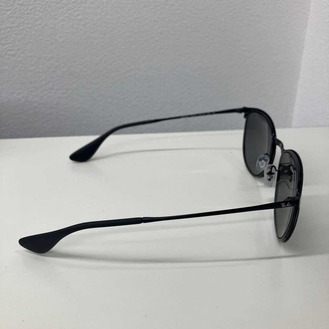 レイバン（Ray-Ban）の「ERIKA L RB3539」