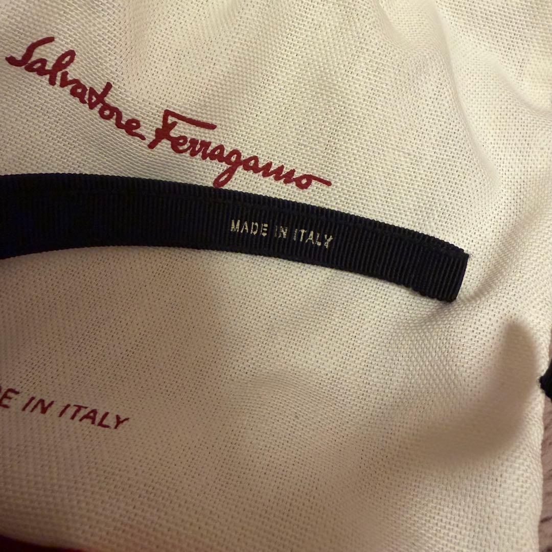 Ferragamo カチューシャ リボン