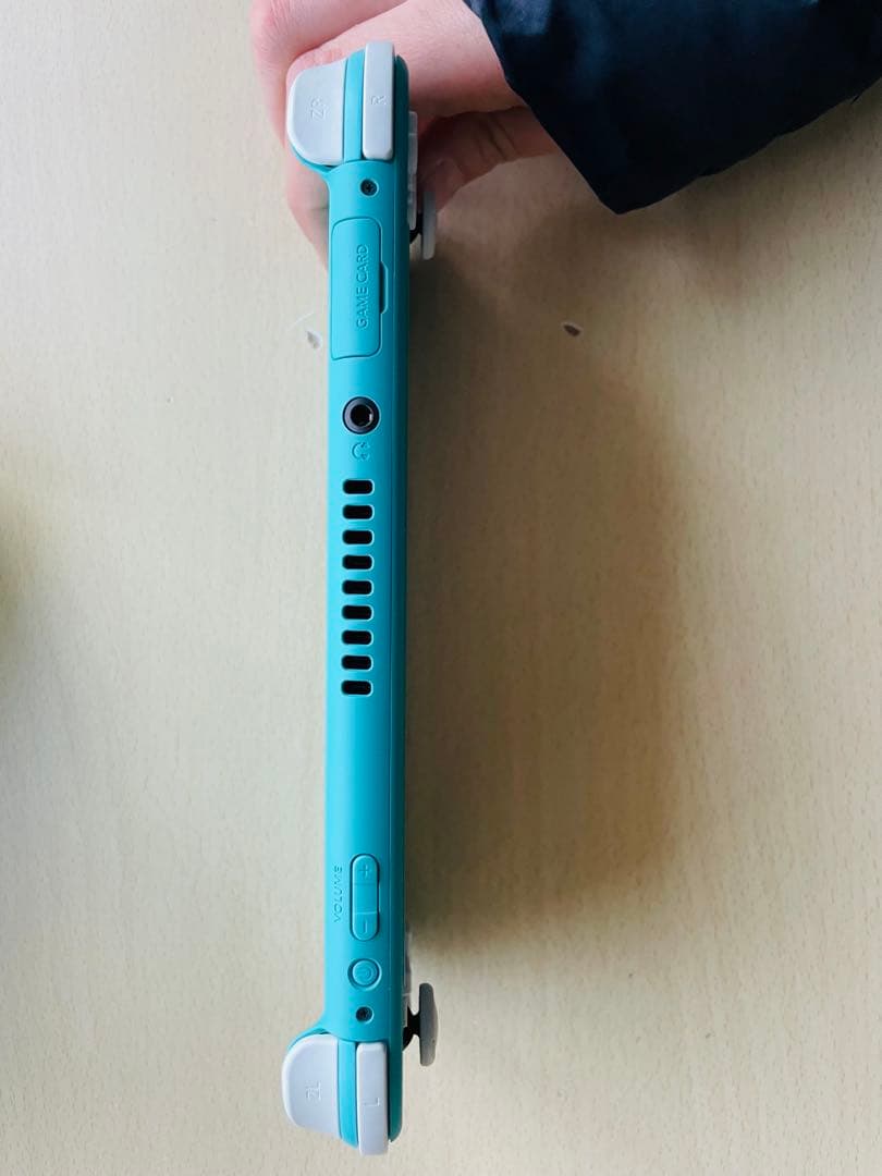 任天堂switch lite ターコイズブルー