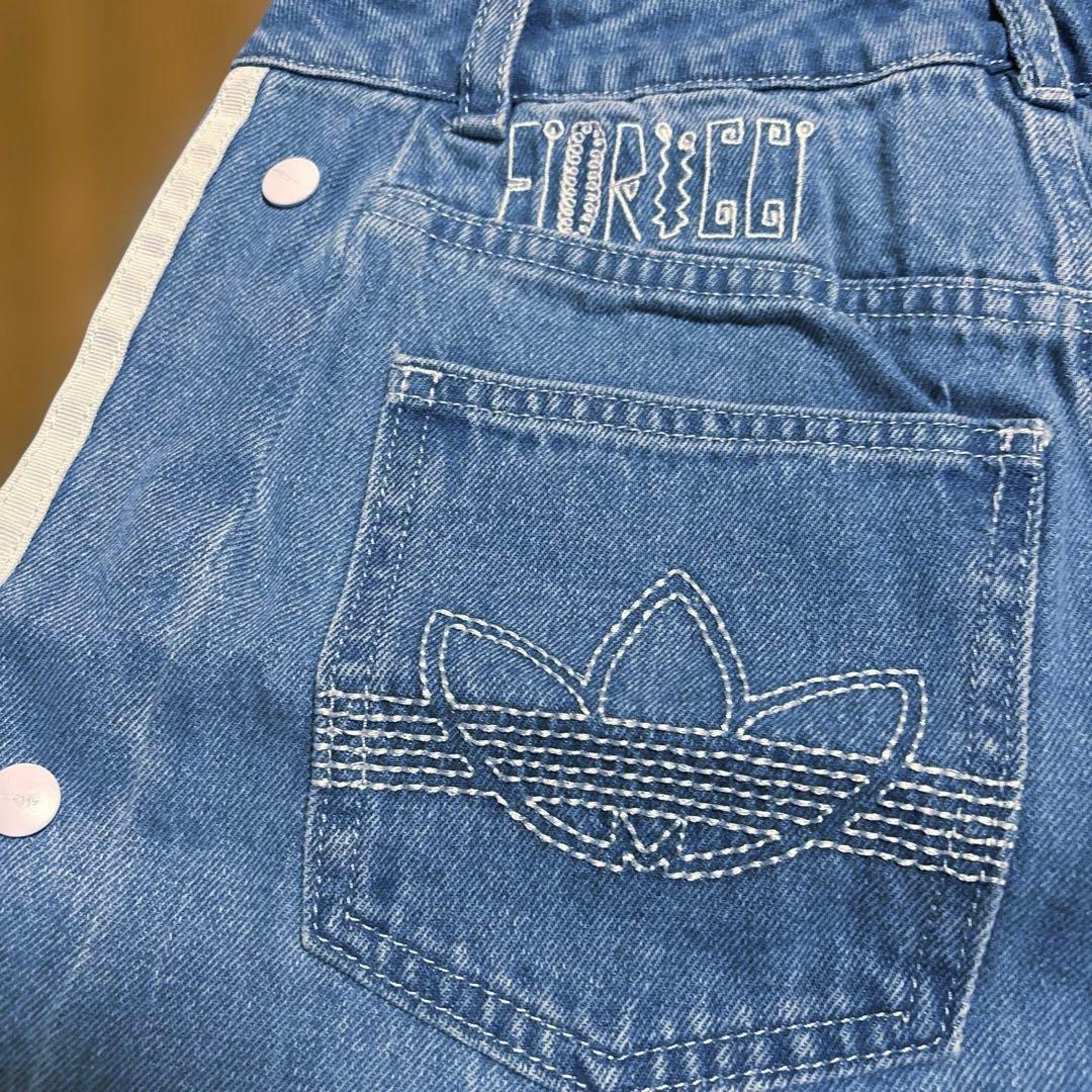 adidas Fiorucci ワイドレッグレアデニム新品L。