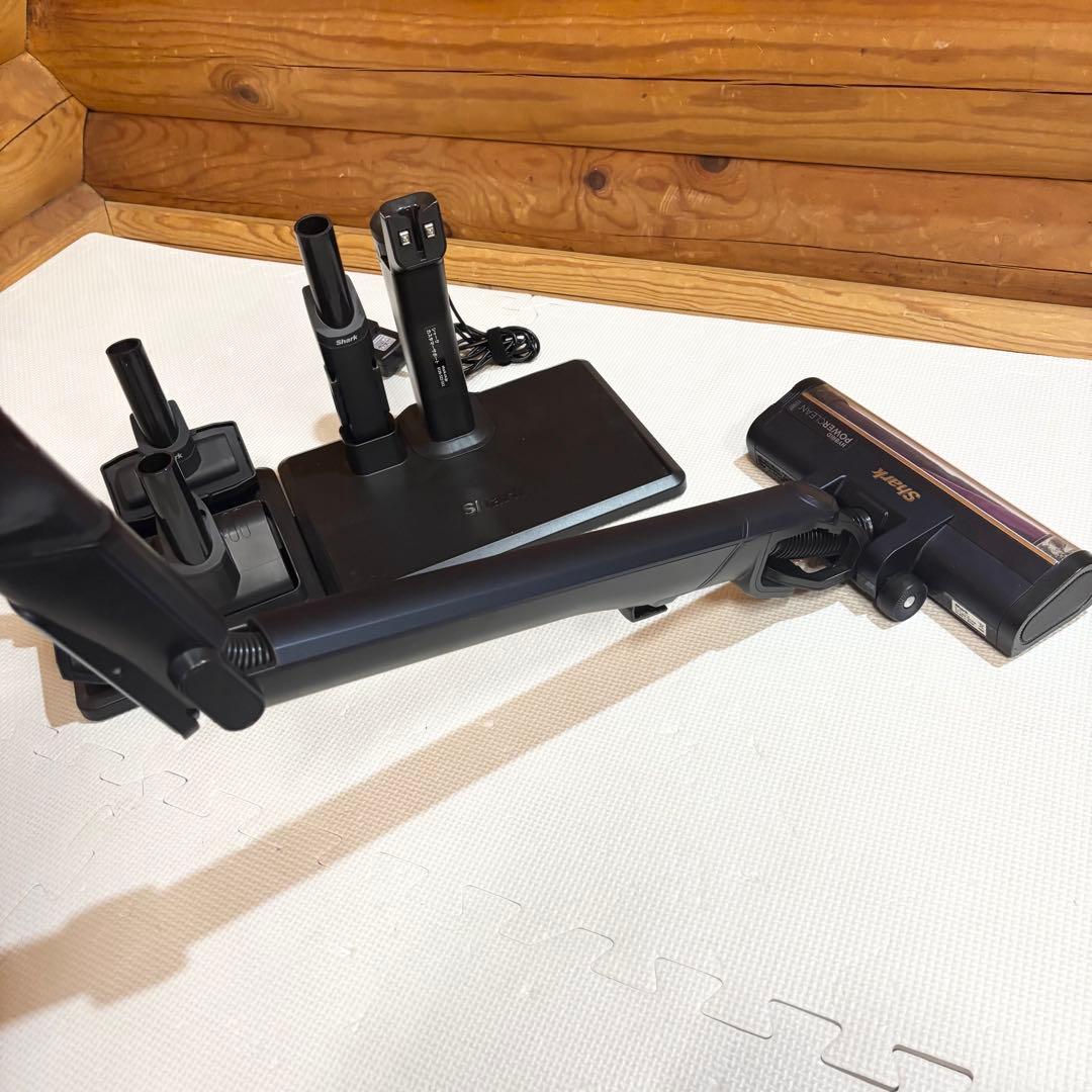 【良品】Shark EVOPOWER SYSTEM ADVコードレスクリーナー