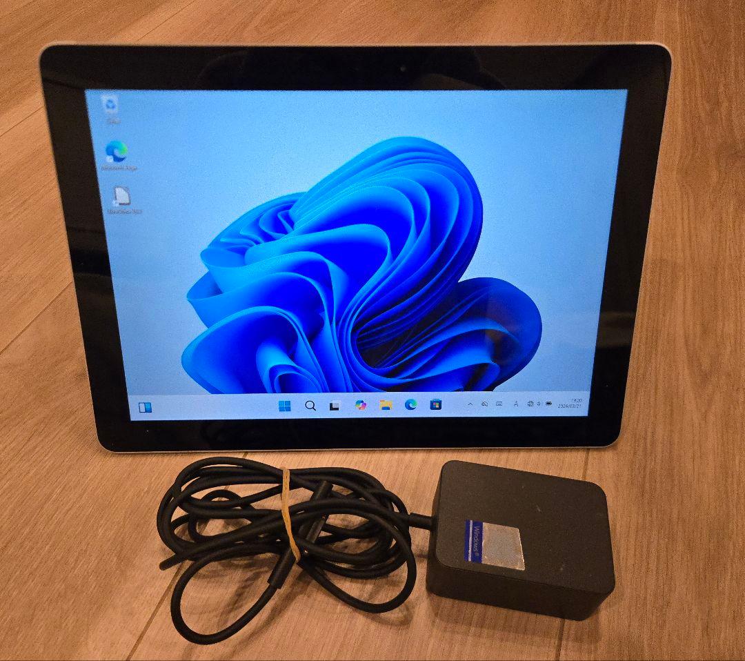 【特価】Surface Go LTE Advanced メモリ8GB/128GB