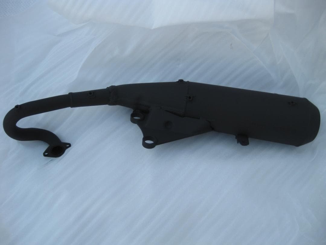 C*n様 スズキ　純正　モレ用　マフラー　新品　長期倉庫保管品　ゆうパック１２０