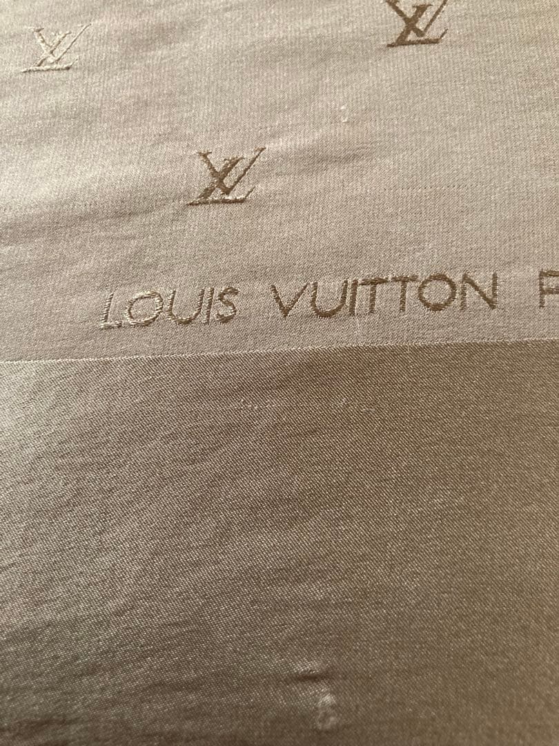 大判 LOUIS VUITTON スカーフ