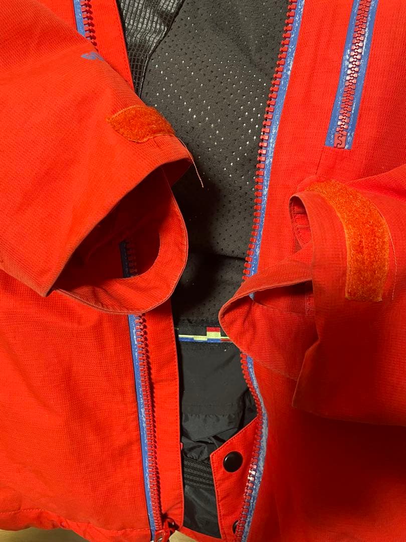 [ak] BURTON GORE-TEX レッドジャケット S スノボ　バートン