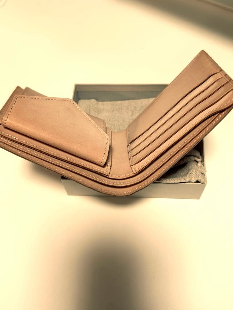 Hender Scheme ベージュ レザー 二つ折り財布