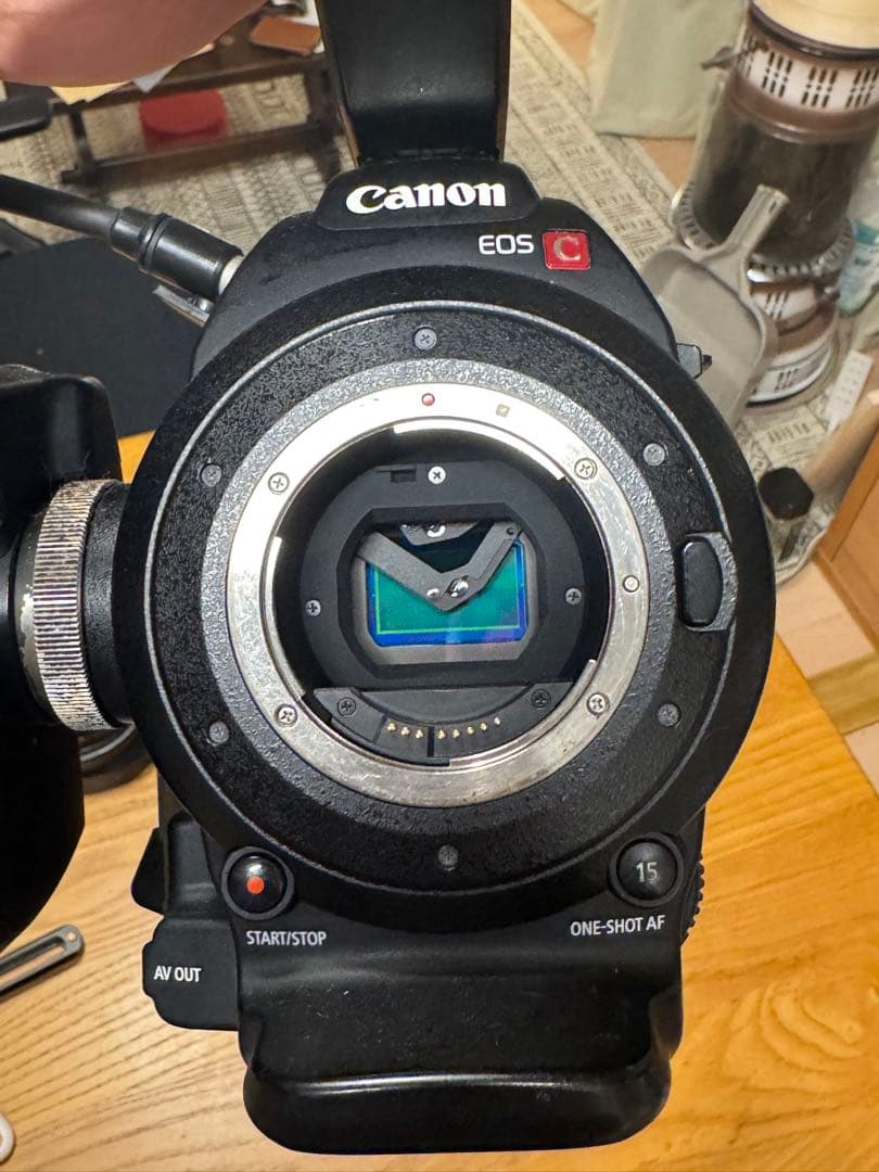 Canon EOS C100 業務用ビデオカメラ本体