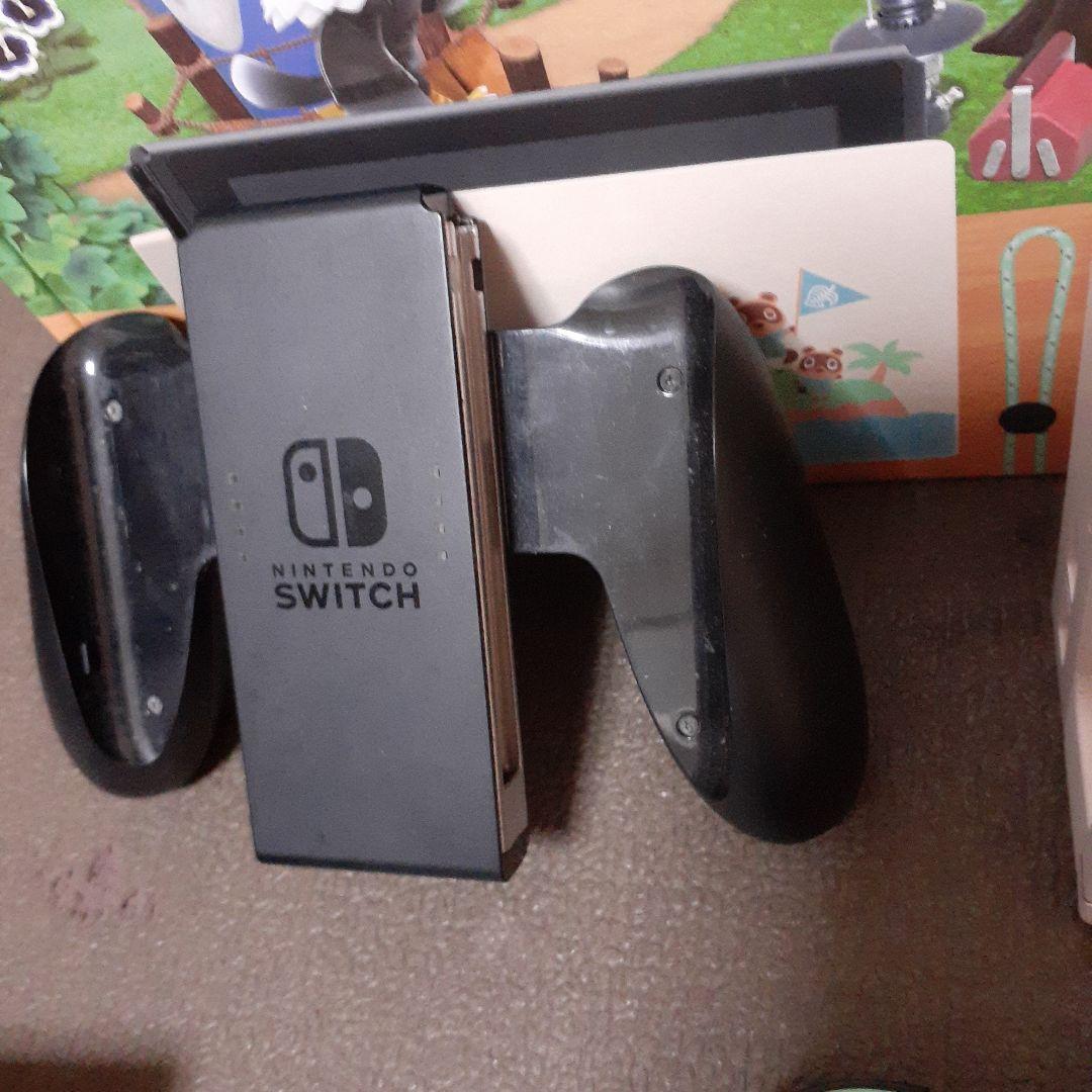Nintendo Switch本体 あつまれ どうぶつの森デザイン