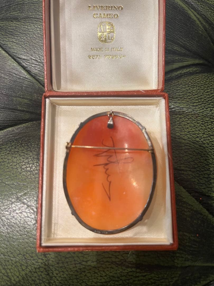 決算SALEで更にお安く❣️美品❣️Liverino Cameo 女性肖像 ブローチ