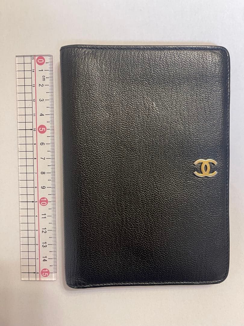 CHANEL 黒 レザー パスポートケース　財布