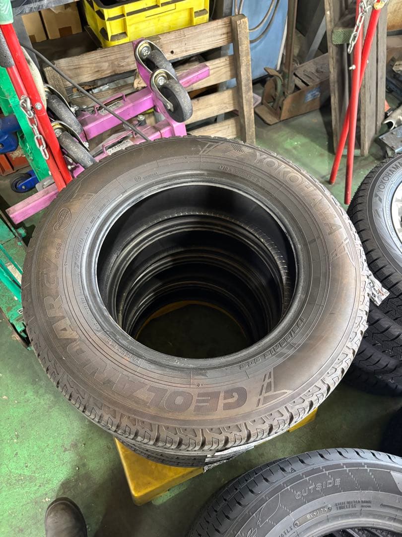 ① ヨコハマ 175/80R15 90S G058 M+S ジオランダー２本